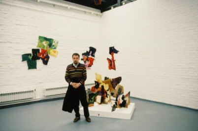 1987 Galleria Studetskog Centra Zagabria Jugoslavia- "Installazioni Gruppo Zed" installazione- componibili in legno- olio, acrilici, pastello - dimrnsioni varie