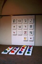 1997 "Interventi"- Palazzo Crepadona Belluno "Colore come Tridimensione" cemento, polistirolo, pigmenti colorati - dimensioni varie