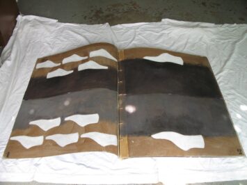 2014 "Tutto quello che so di me" - Libro Oggetto - cartoncino rilegato con anelli di acciaio - tela, anelli, filo, collage, radiografie, foto su tela, acrilici dim. cmm. 66 x 80